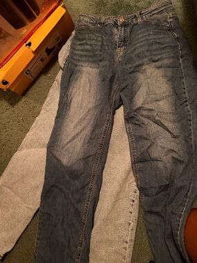 Women’s Straight Fit Dark Indigo Jeans